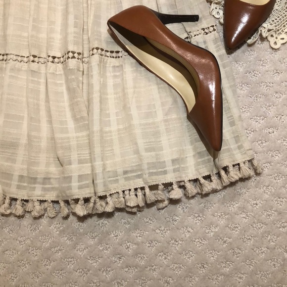 Sz S cream skirt - Picture 3 of 5
